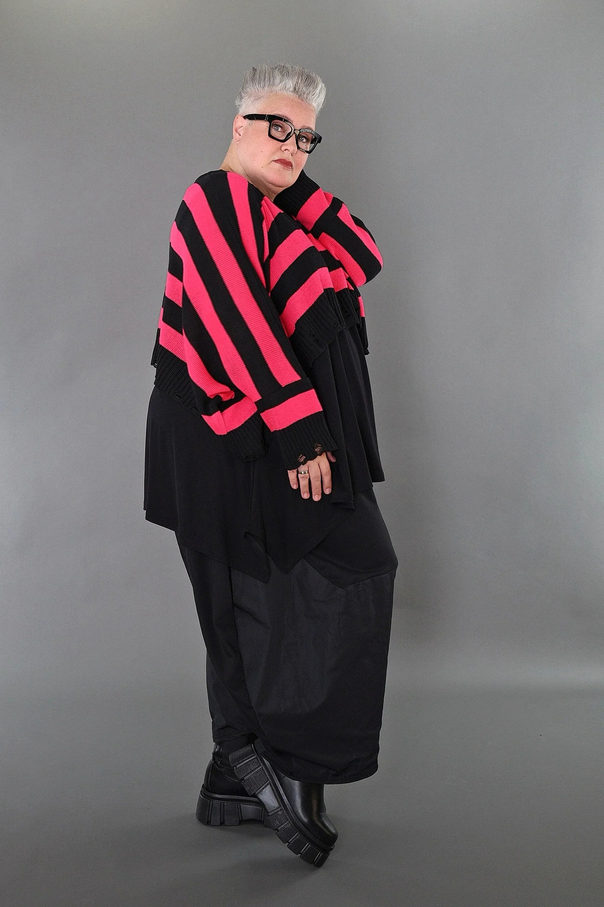 Jeté AKH Premium 2537, noir-fuchsia