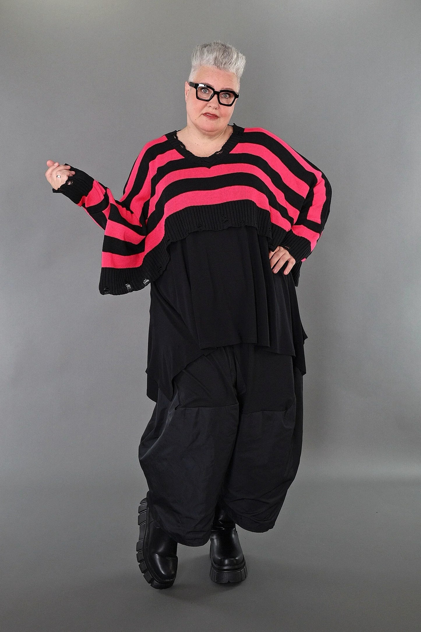 AKH Premium 2537 Überwurf, Schwarz-Fuchsia