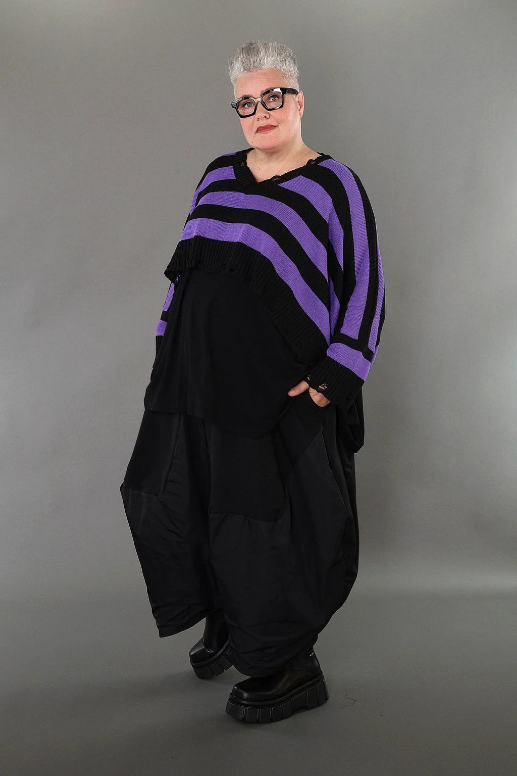 AKH Premium 2537 Throw, Black-Lavender