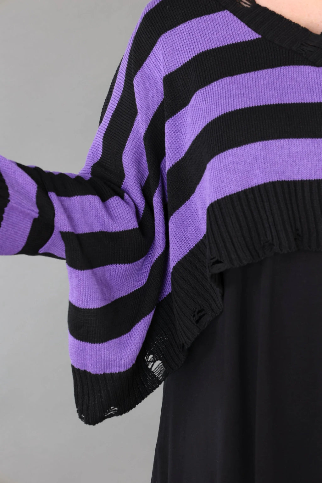 AKH Premium 2537 Throw, Black-Lavender