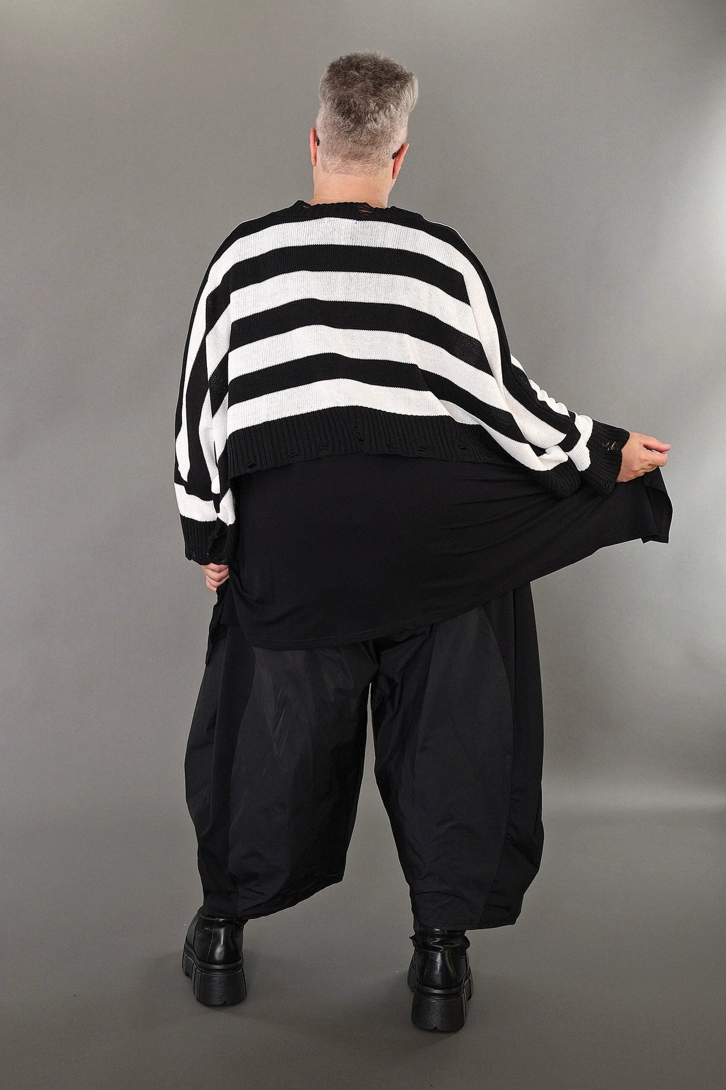 AKH Premium 2537 Überwurf, Schwarz-Weiß