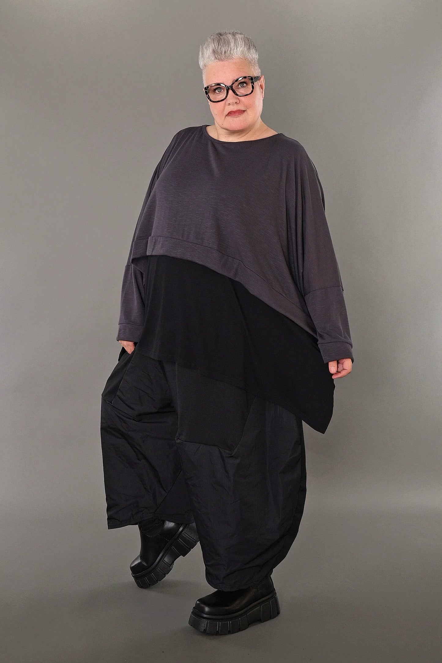 AKH Premium 7011 Throw, Dark Grey