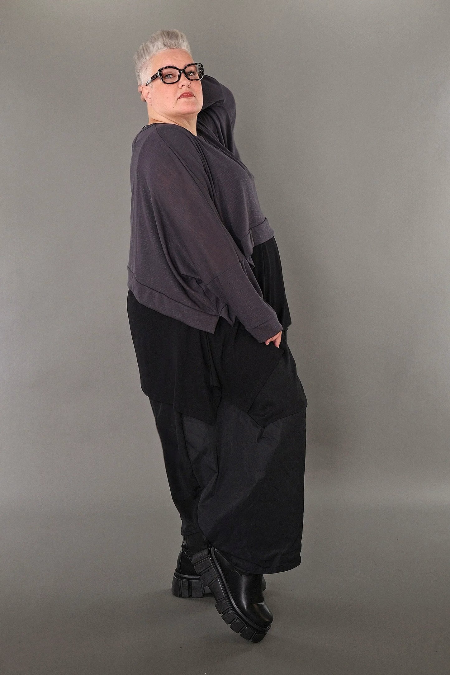 AKH Premium 7011 Throw, Dark Grey