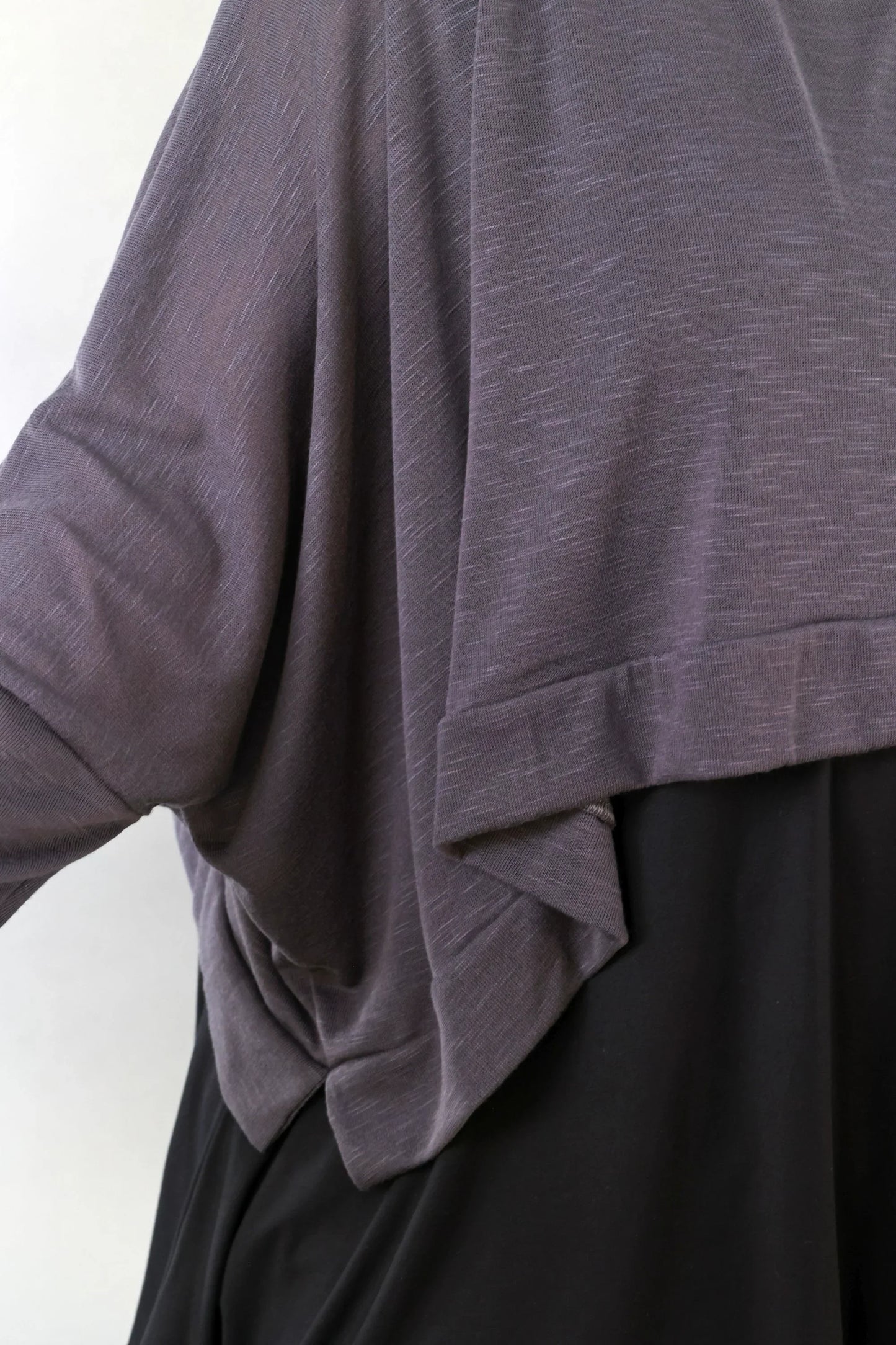 AKH Premium 7011 Throw, Dark Grey