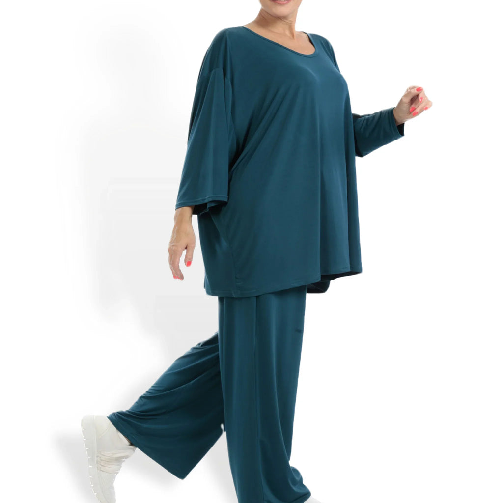 Transitional big shirt in a boxy shape made of smooth Slinky quality, Nico in petrol