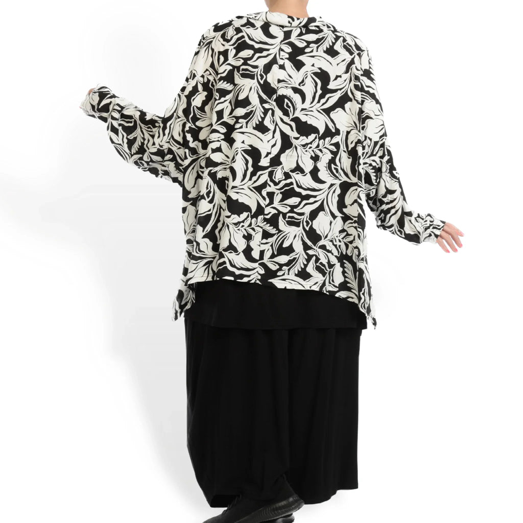 Summer jacket in a straight shape made of airy poplin quality, Adora in white-black