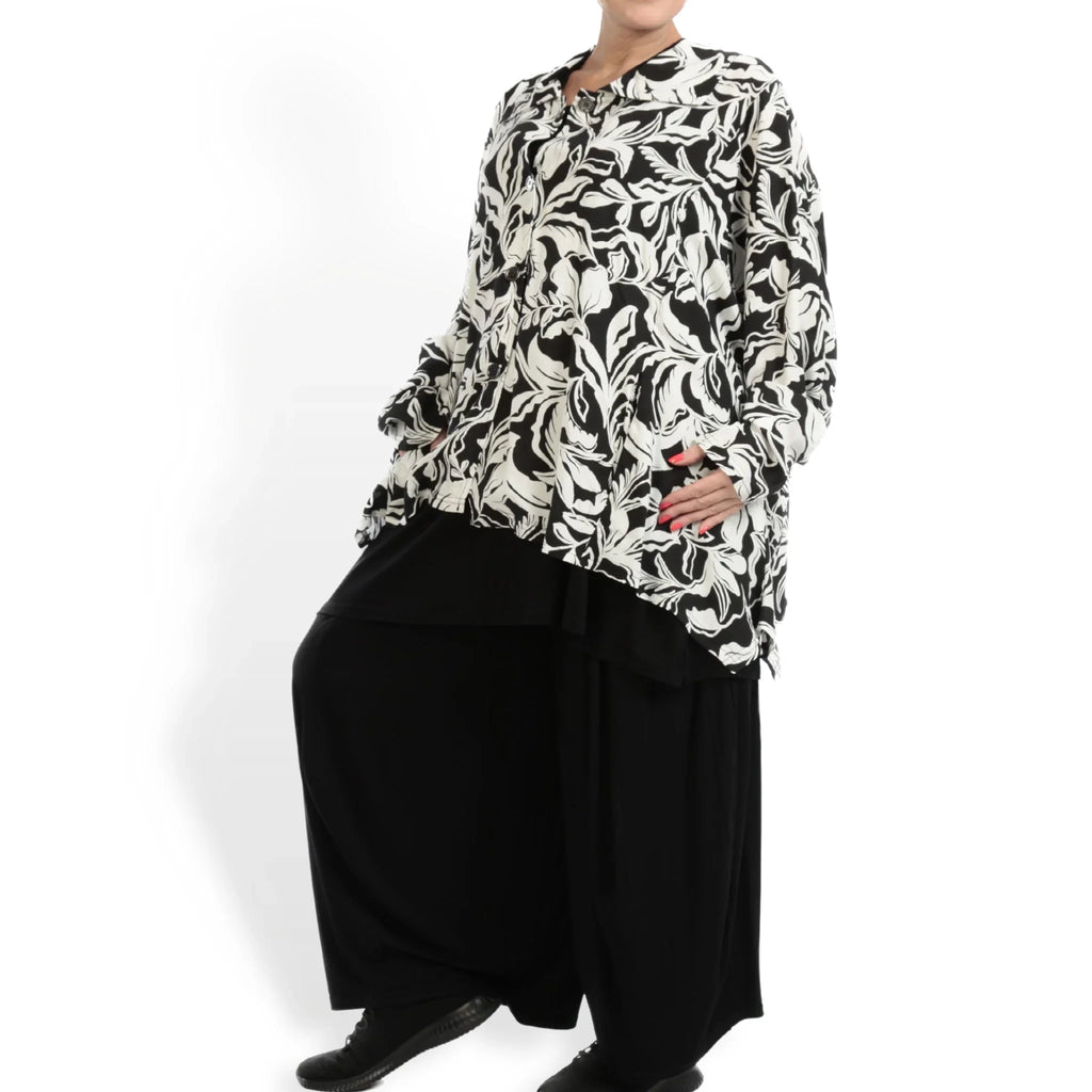 Summer jacket in a straight shape made of airy poplin quality, Adora in white-black