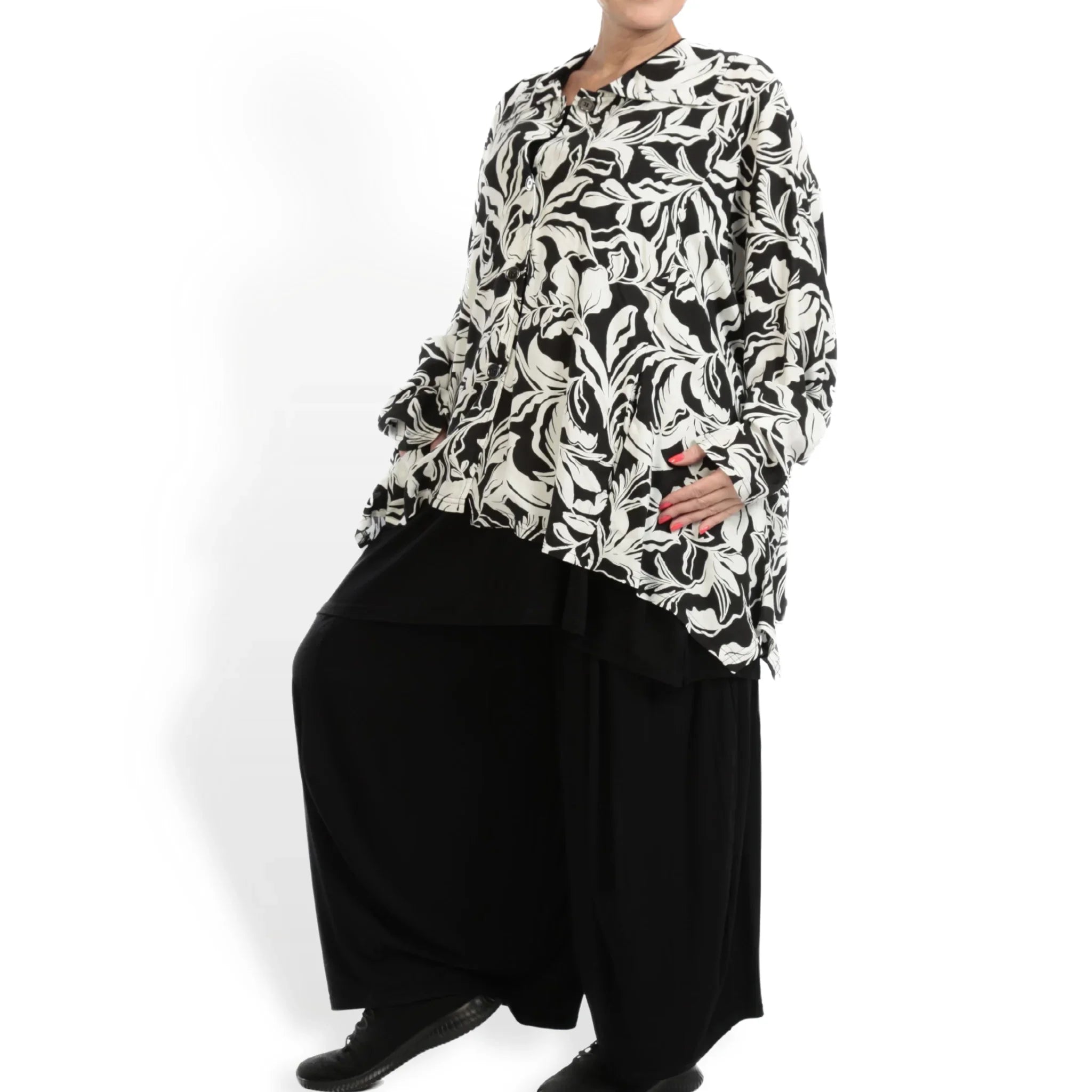 Summer jacket in a straight shape made of airy poplin quality, Adora in white-black