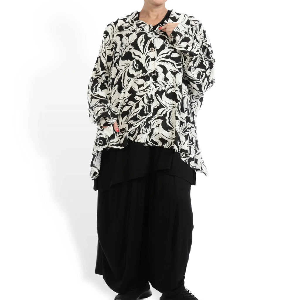 Summer jacket in a straight shape made of airy poplin quality, Adora in white-black