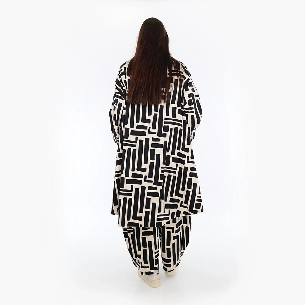 AKH 2276 Coat, Black-Ecru