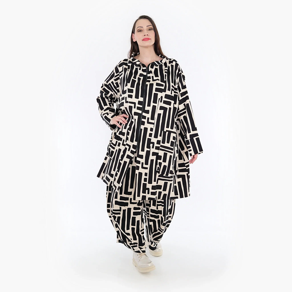AKH 2276 Coat, Black-Ecru