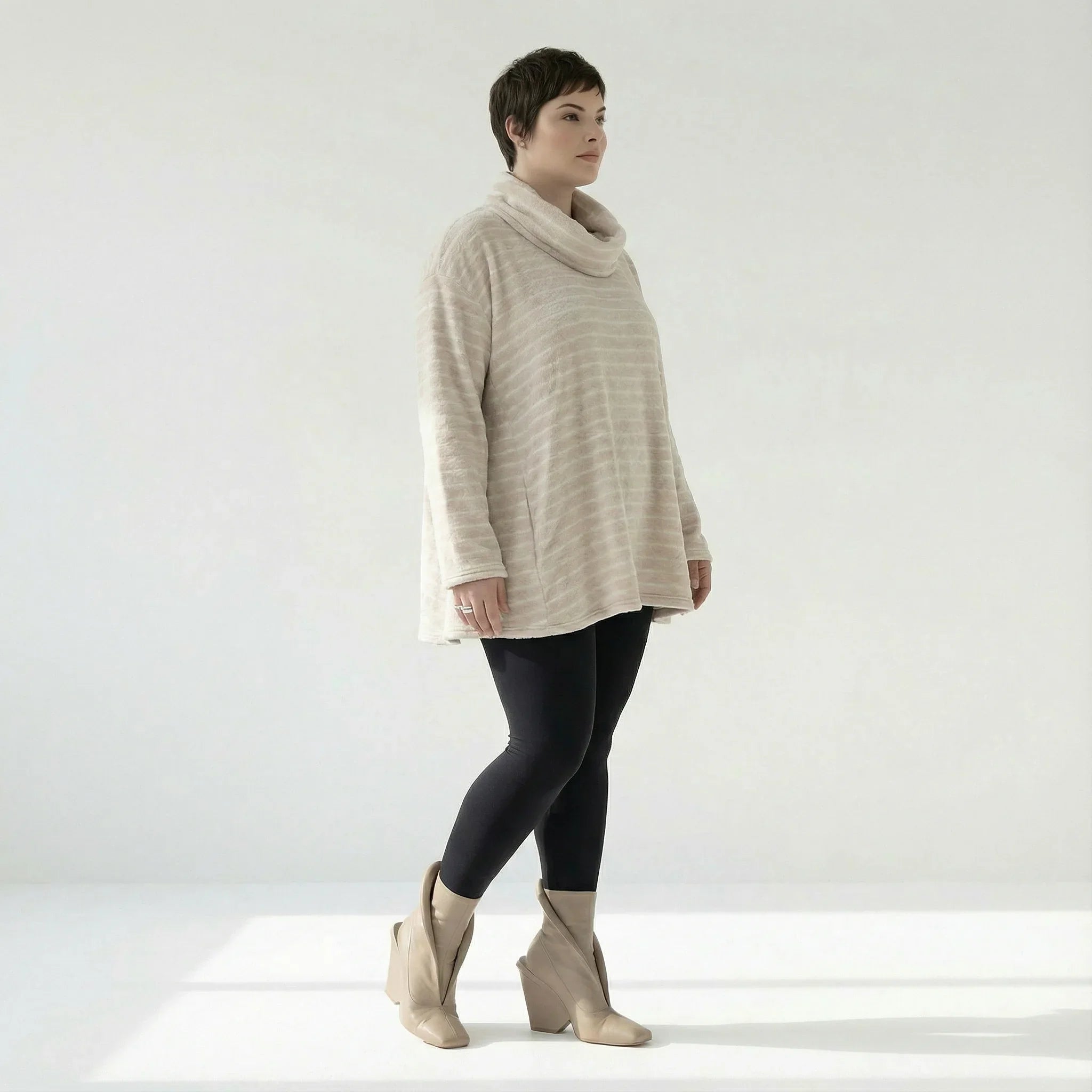 AKH Fashion 593R Big Shirt, Beige-White