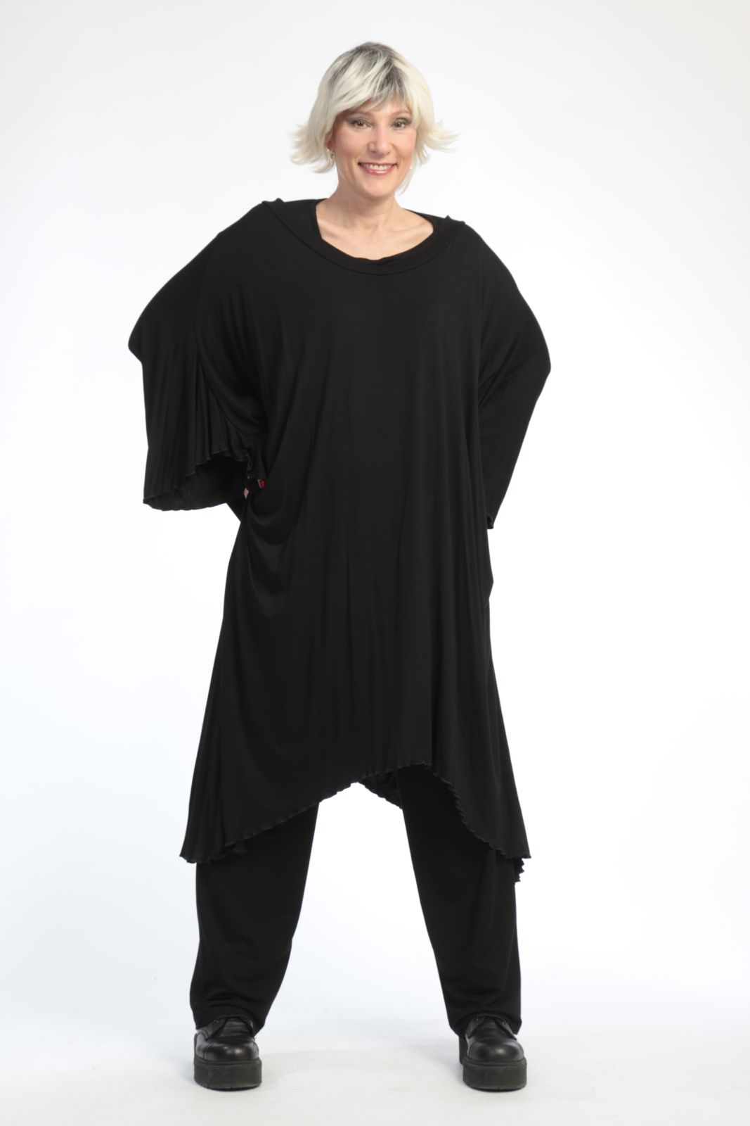 Alltags Kleid in A-Form aus glatter Jersey Qualität, Viskose-Basics in Schwarz