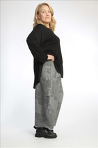 Transitional trousers in balloon shape made of jacquard quality, semolina in grey-white