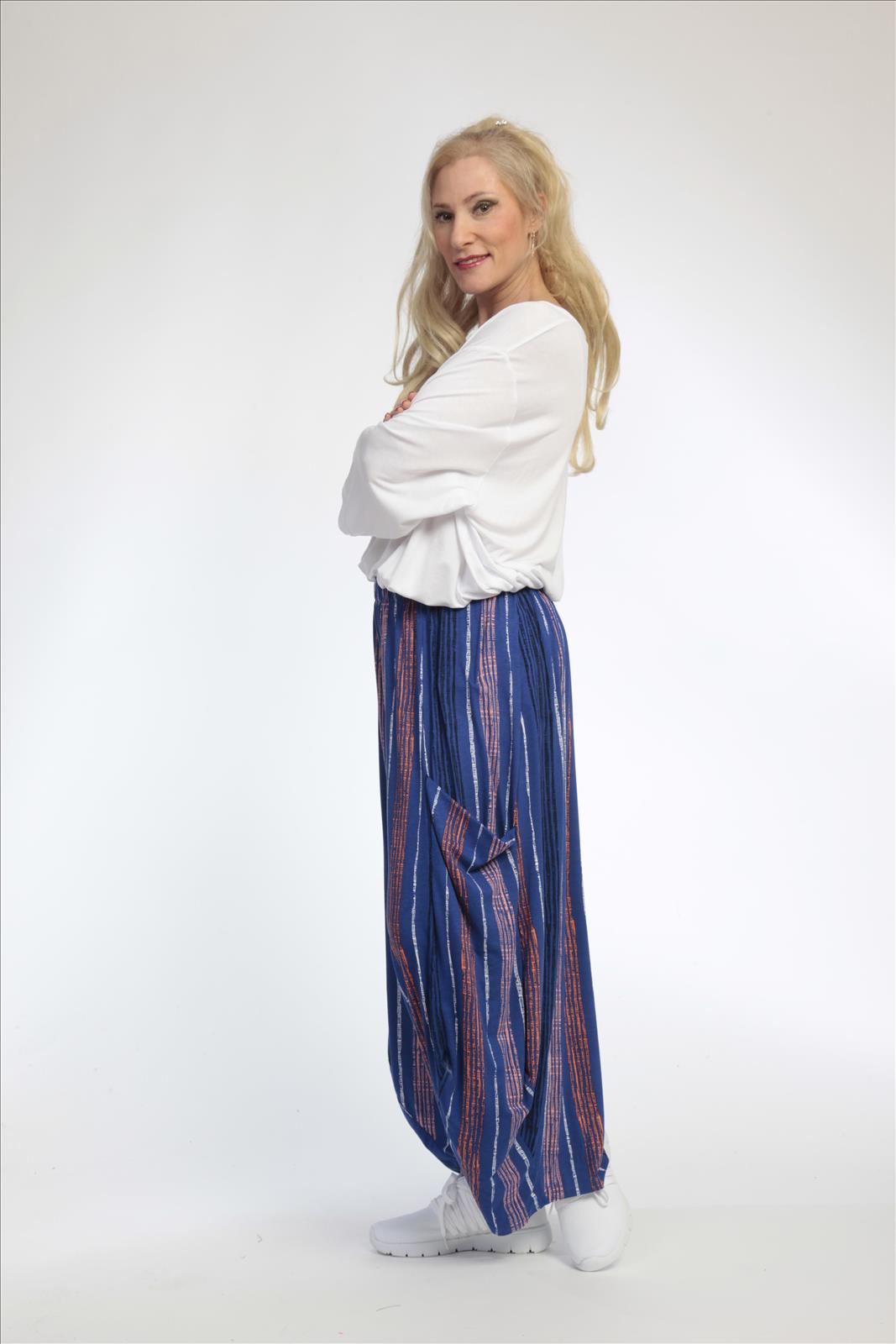 Summer trousers in balloon shape made of soft jersey quality, Florida in royal blue-multi