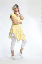 Summer top in a pointed shape made of fine knit quality, yellow