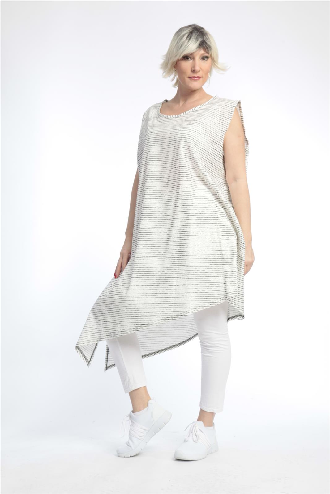 Summer tunic in an asymmetrical shape made of poplin quality, boa in white-black