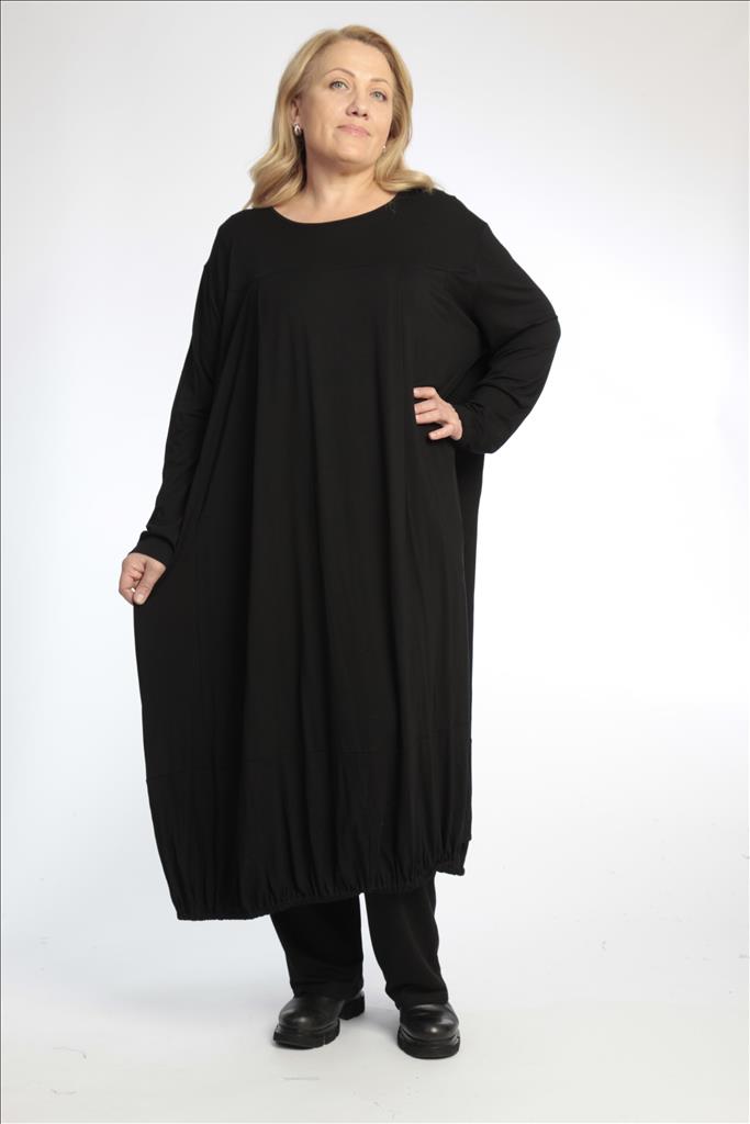 Everyday dress in balloon shape made of jersey quality, memory in black