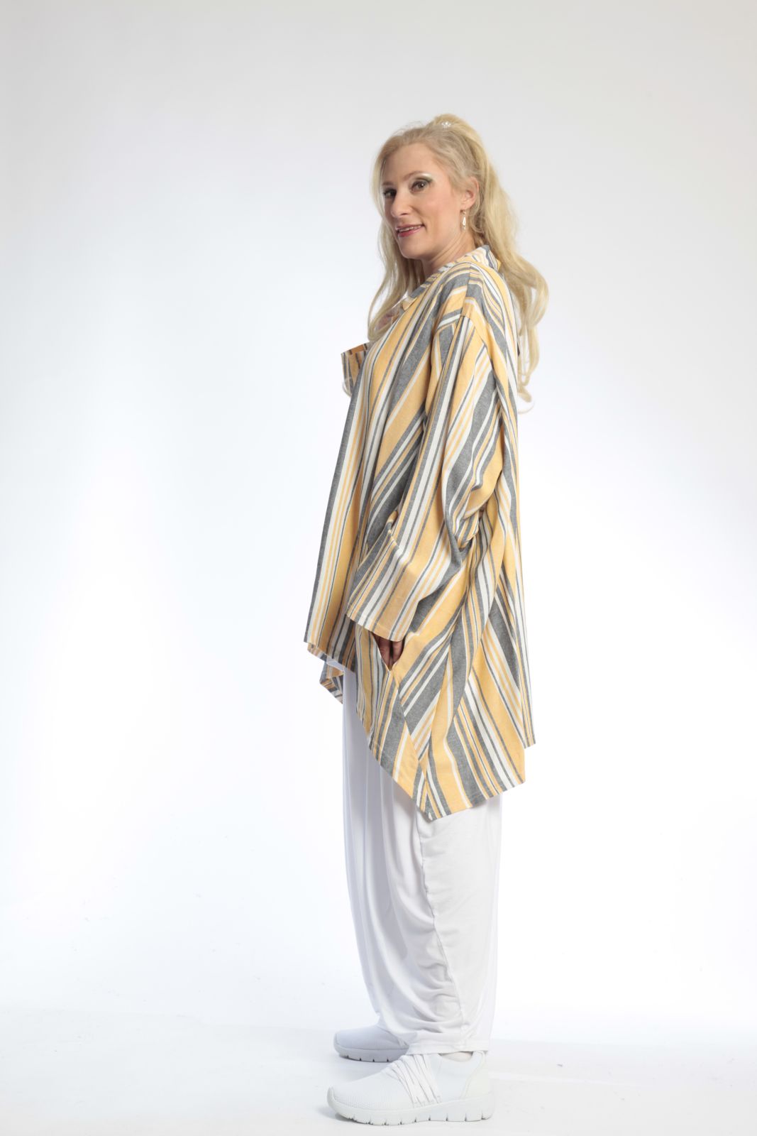 Summer jacket in mullet shape made of airy linen look quality, Candy in yellow