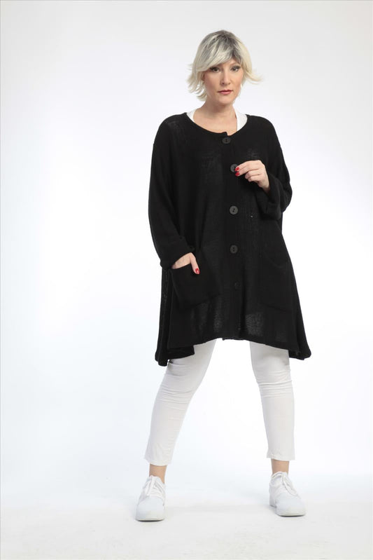 Everyday jacket in A-shape made of fine knit quality, knit in black