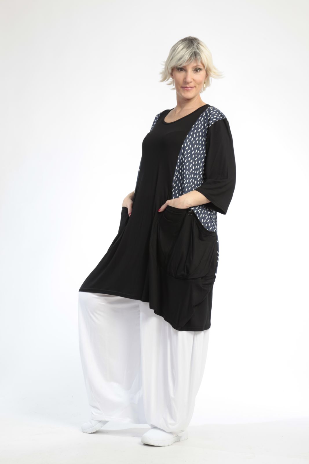 Summer shirt in balloon shape made of airy poplin quality, Baali in black and navy