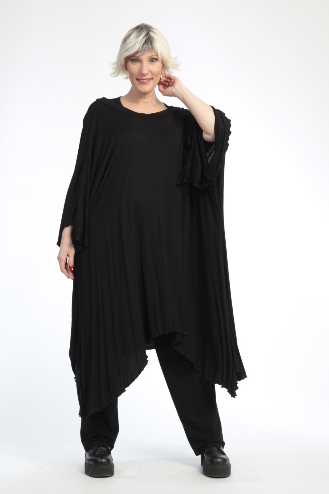 Everyday dress in A-shape made of smooth jersey quality, viscose basics in black