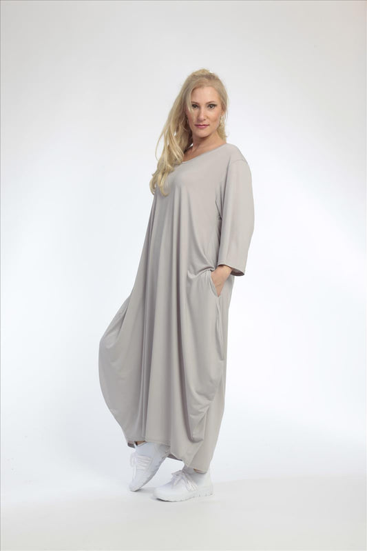 Summer dress in balloon shape made of Slinky quality, Feline Slinky in taupe