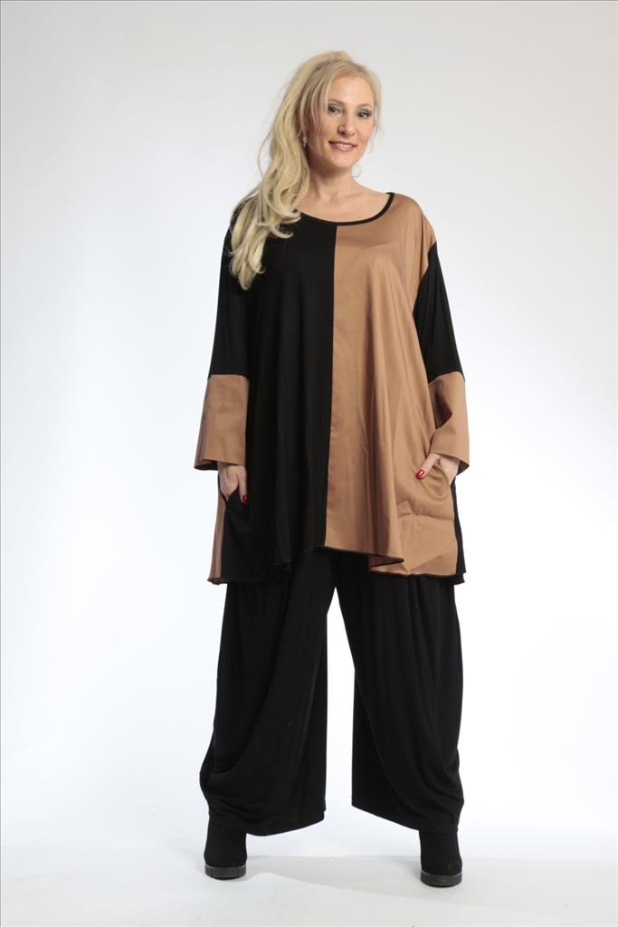 Everyday big shirt in A-shape made of jersey quality, sateen in black-cognac