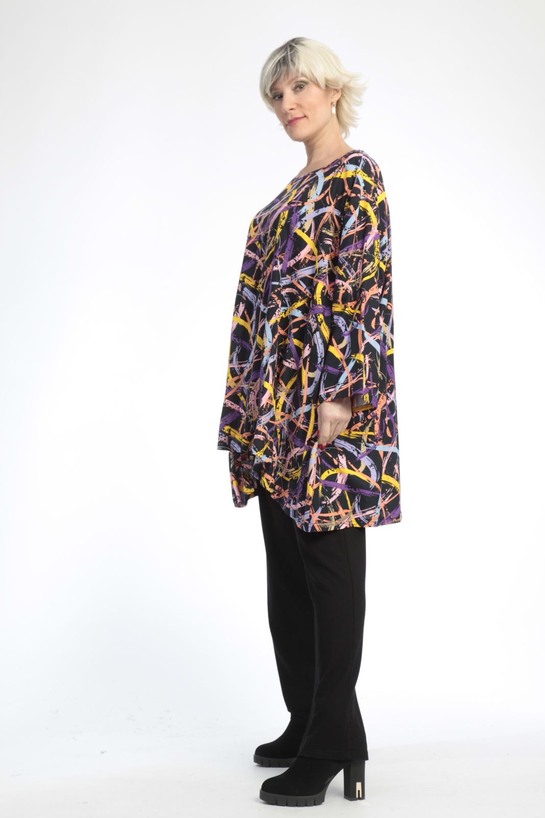 Summer big shirt in bell shape made of linen look quality, Terra in black-multi