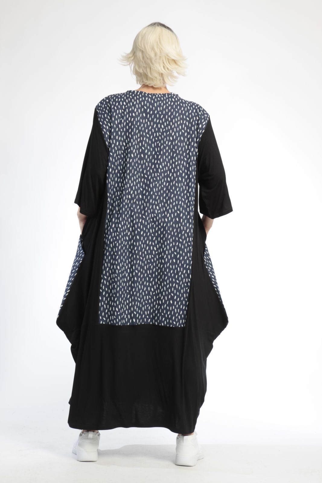 Summer dress in balloon shape made of airy poplin quality, Baali in black and navy