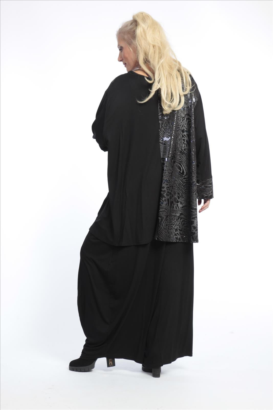 Winter big shirt in A-shape made of jersey quality, glitter leo in black