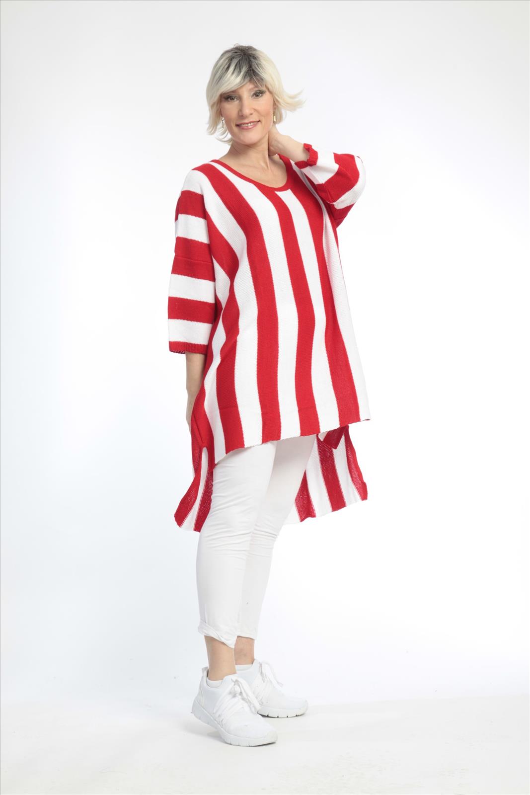 Alltags Pullover in Vokuhila Form aus feiner Strick Qualität, Strick in Rot-Weiß
