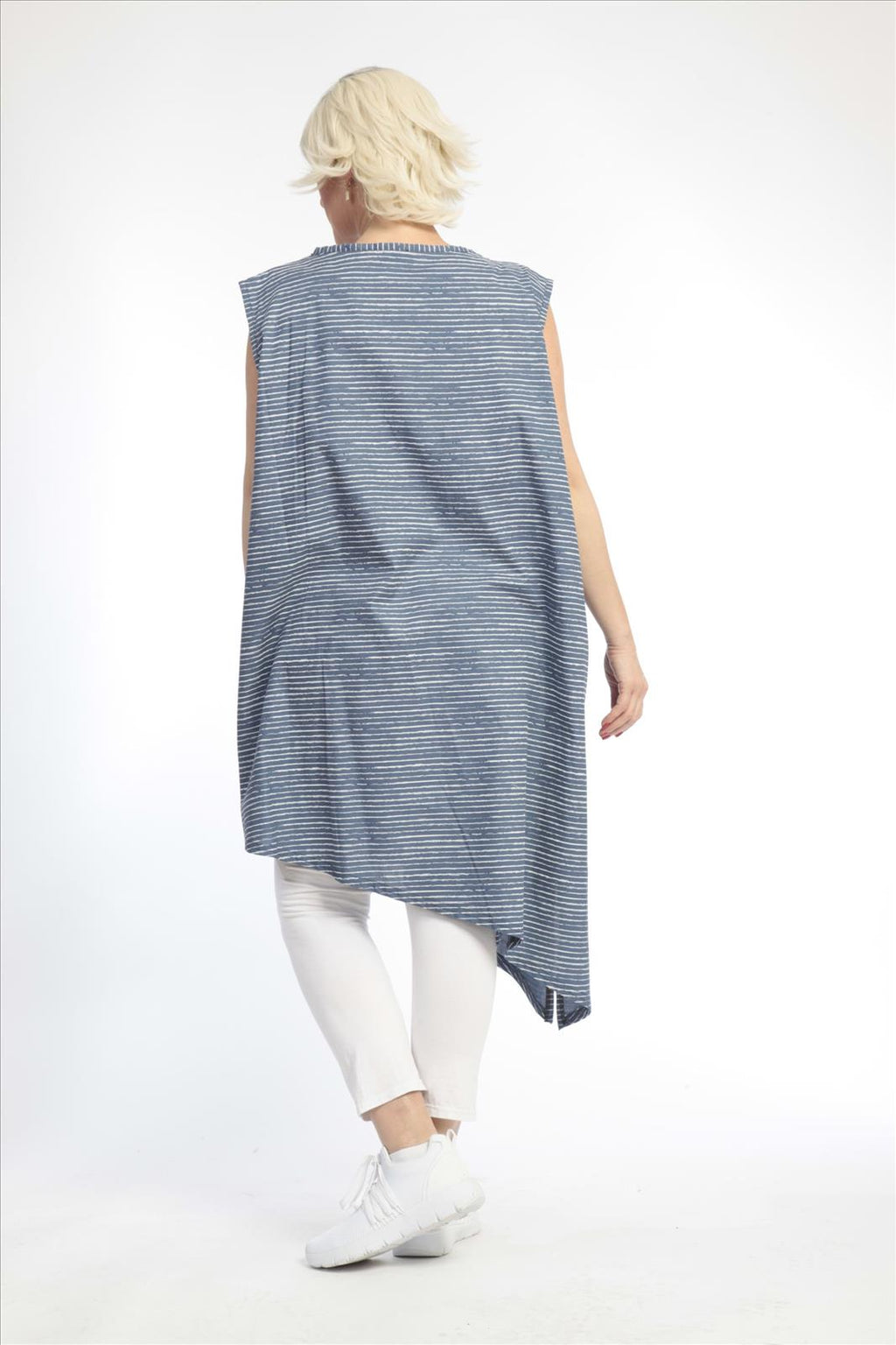 Summer tunic in an asymmetrical shape made of poplin quality, boa in blue and white