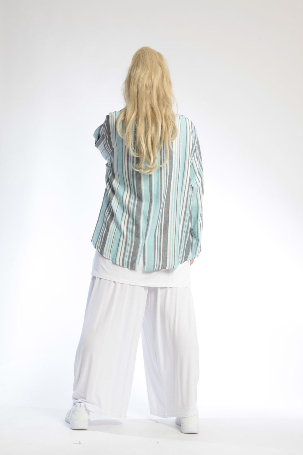 Summer jacket in a rounded shape made of airy linen look quality, Candy in turquoise