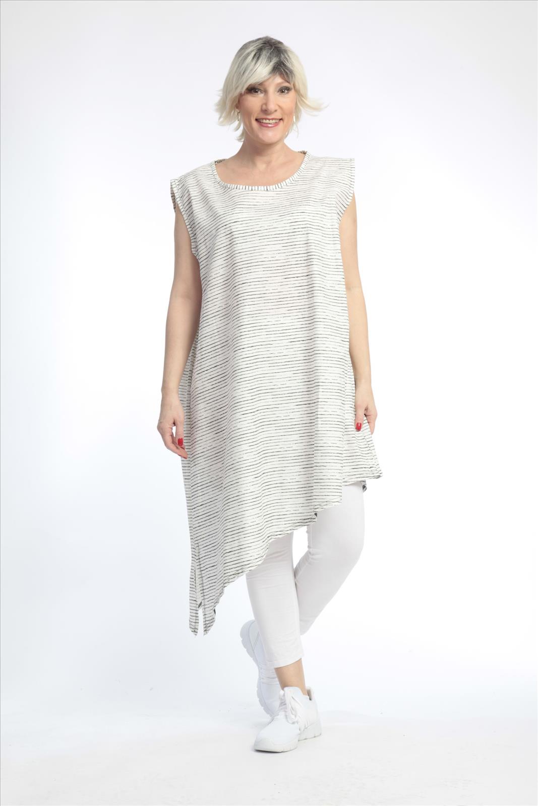 Summer tunic in an asymmetrical shape made of poplin quality, boa in white-black