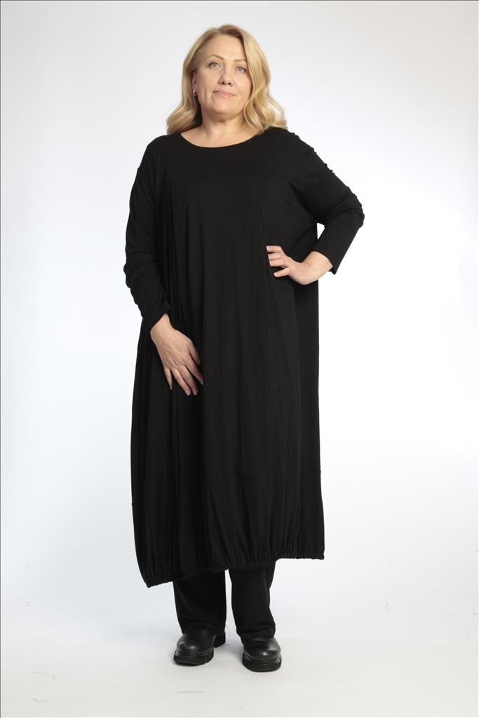 Everyday dress in balloon shape made of jersey quality, memory in black