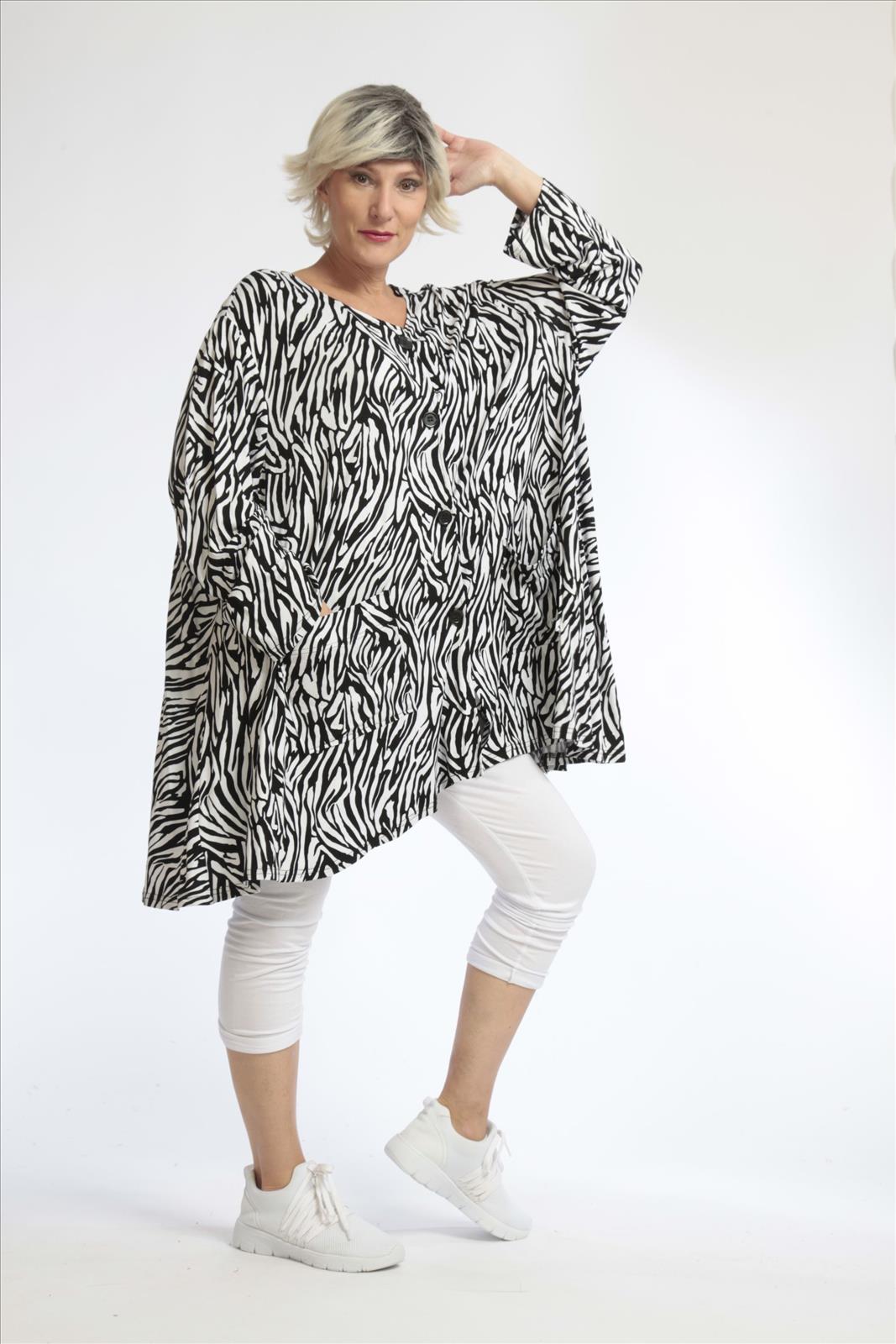 Sommer Jacke in A-Form aus feiner Jersey Qualität, Zebra in Schwarz-Weiß