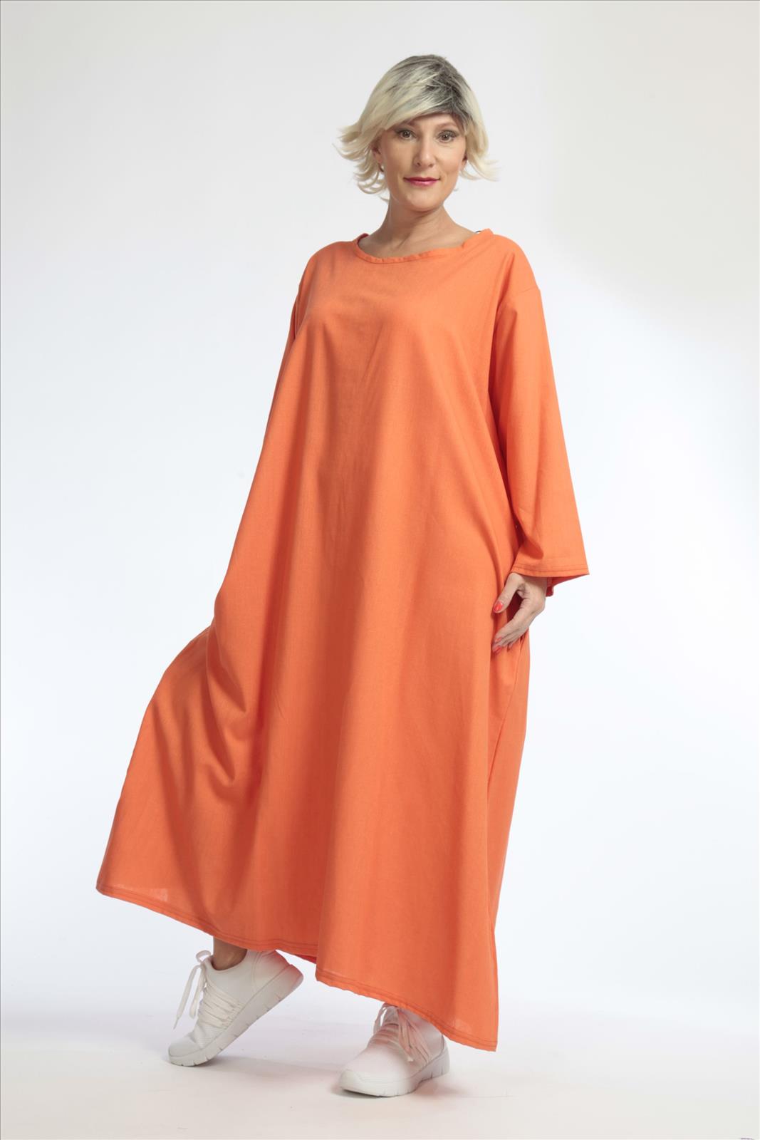 Summer dress in balloon shape made of fine linen look quality, Softy in orange