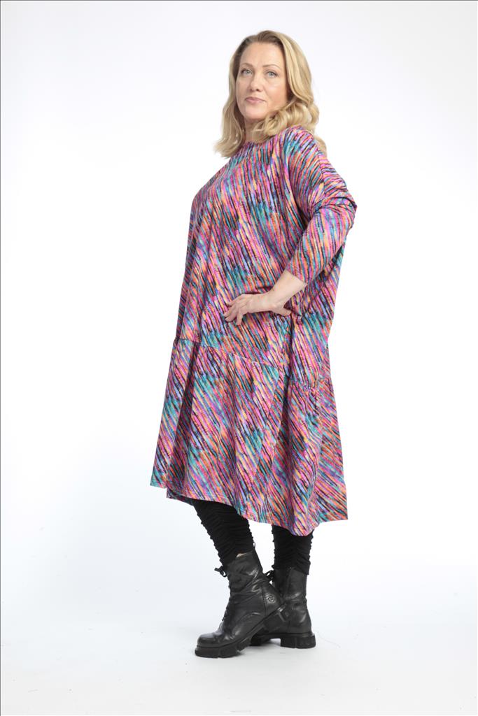 Winter dress in a straight shape made of jersey quality, Oda in multicolor