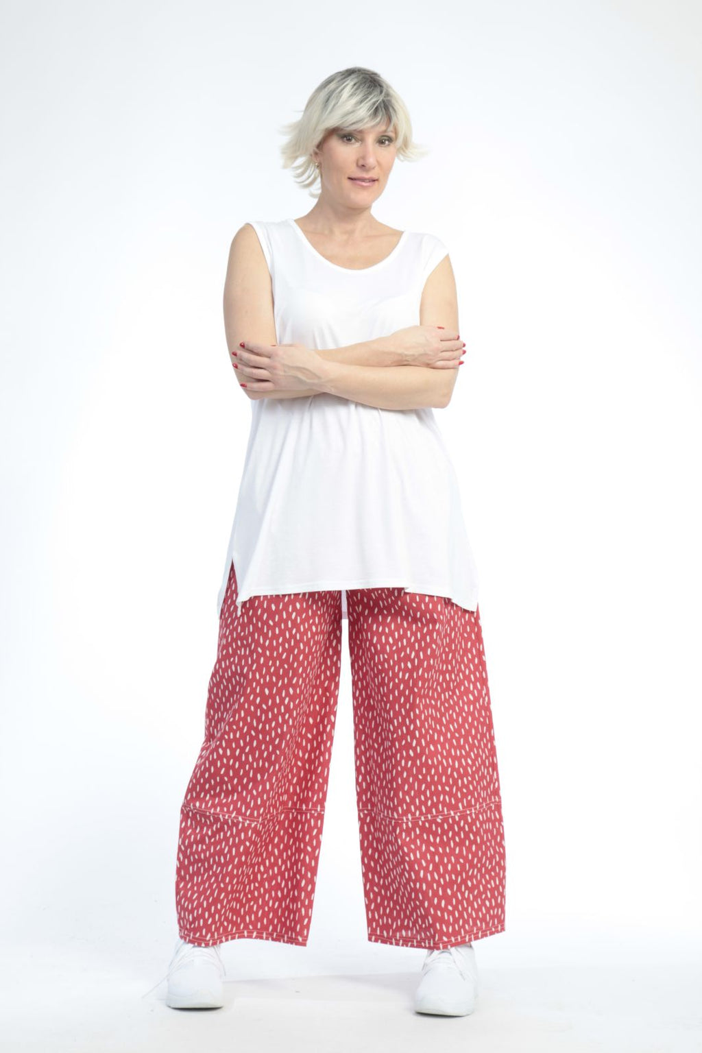 Summer trousers in a straight shape made of airy poplin quality, Baali in red