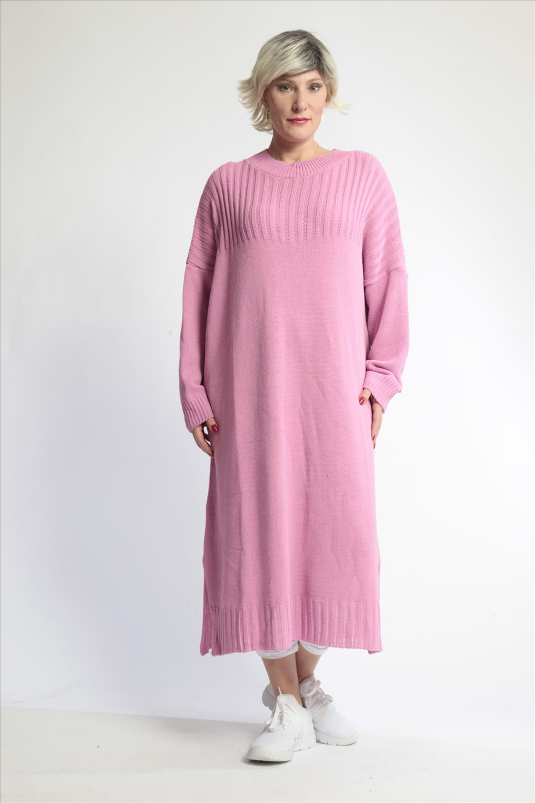 Alltags Kleid in gerader Form aus feiner Strick Qualität, Strick in Rosa