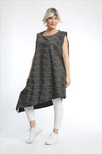 Summer tunic in an asymmetrical shape made of poplin quality, boa in black and white