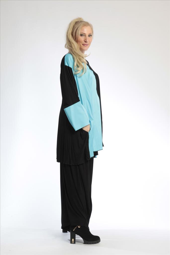 Everyday big shirt in A-shape made of jersey quality, sateen in black-turquoise