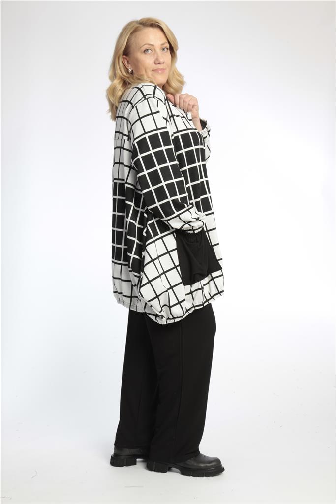 Winter jacket in balloon shape made of smooth jacquard quality, Shadow in black and off-white