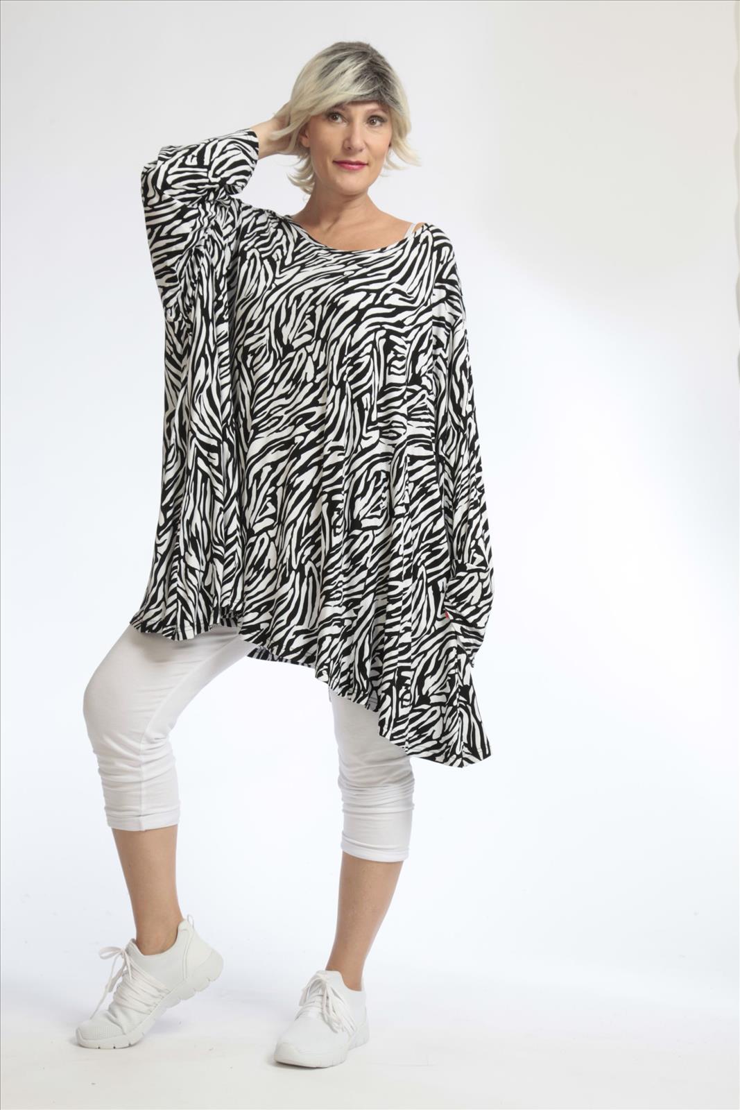 Sommer Big Shirt in A-Form aus feiner Jersey Qualität, Zebra in Schwarz-Weiß