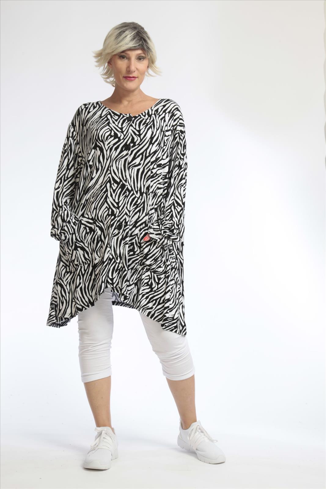 Sommer Jacke in A-Form aus feiner Jersey Qualität, Zebra in Schwarz-Weiß