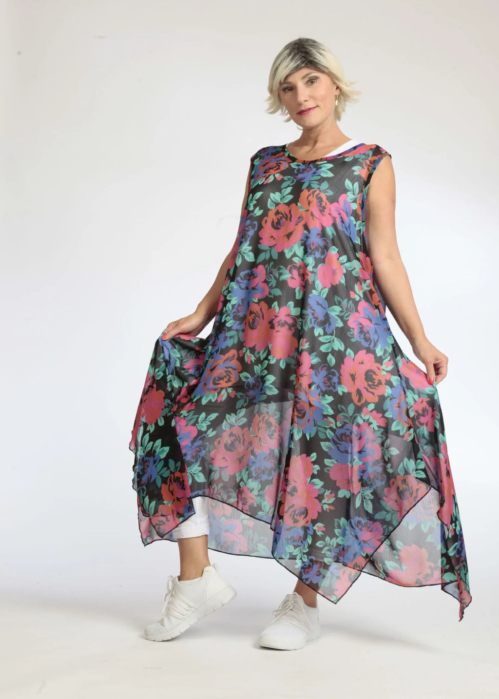 Sommer Tunika in A-Form aus luftiger Chiffon Qualität, Novelle in Schwarz-Rot-Blau