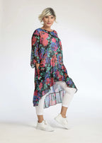 Summer big shirt in mullet shape made of airy chiffon quality, novella in black-red-blue
