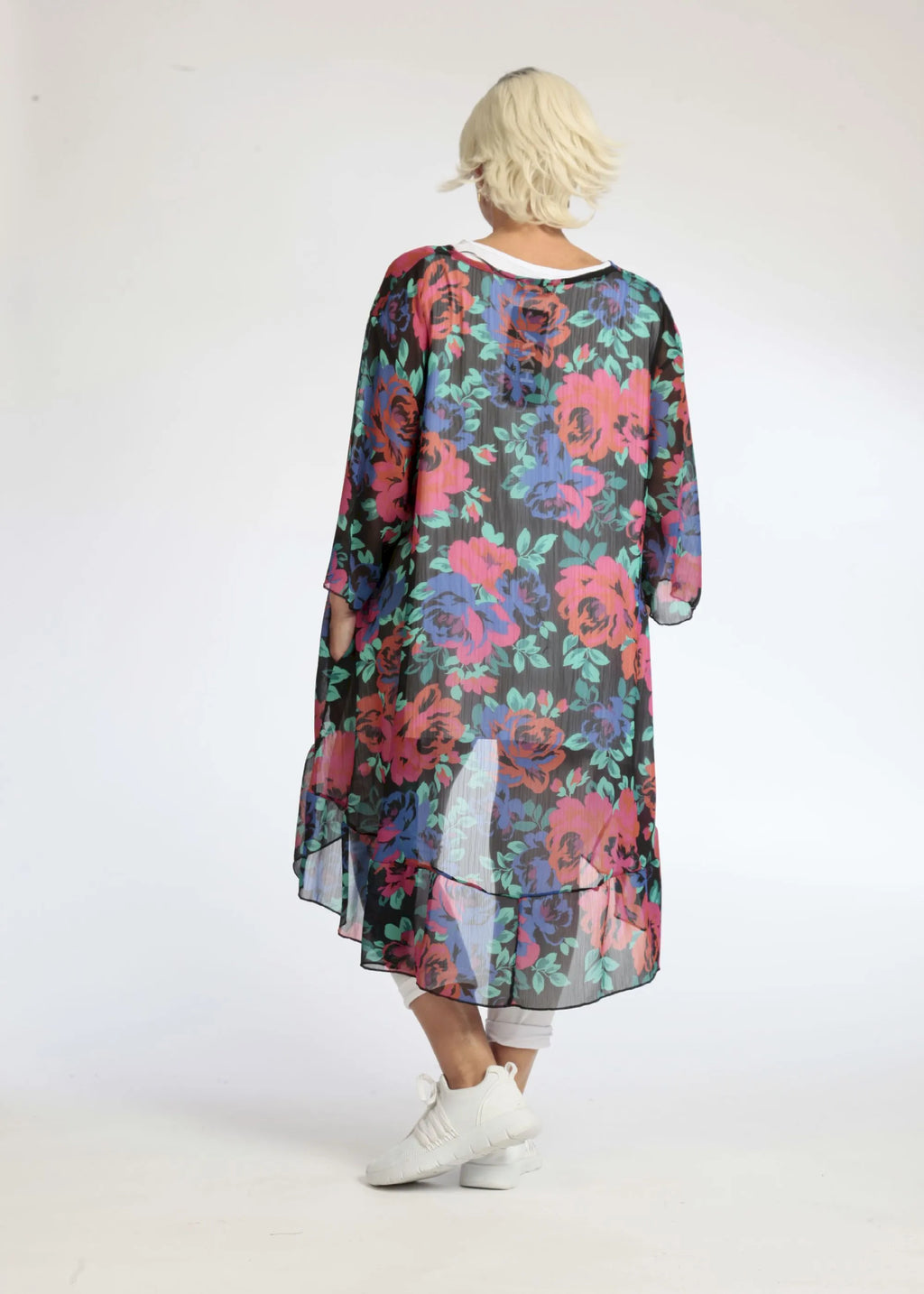 Summer big shirt in mullet shape made of airy chiffon quality, novella in black-red-blue