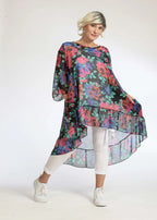 Summer big shirt in mullet shape made of airy chiffon quality, novella in black-red-blue